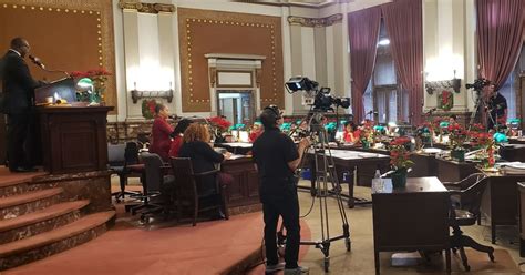 St. Louis votes Apr. 5 on Prop R, city redistricting rules .